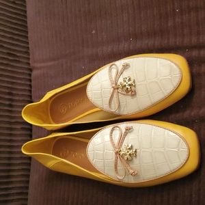Gold fish/ New CreaTory Burch Shoes